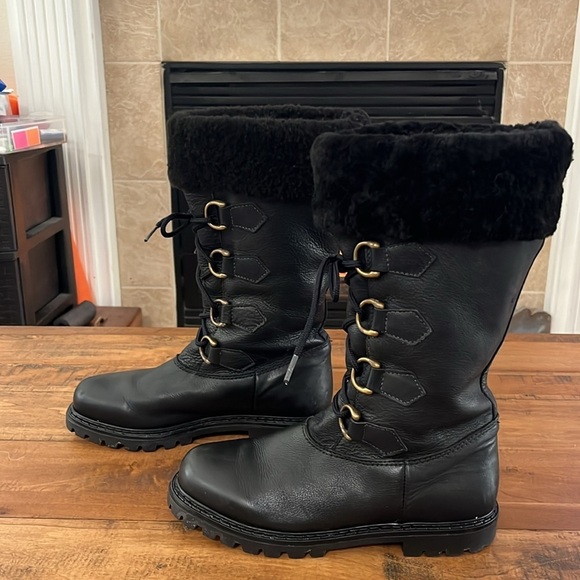 LA Canadienne lace up black leather boots, shearling lined. Size 7.5, - Picture 3 of 12